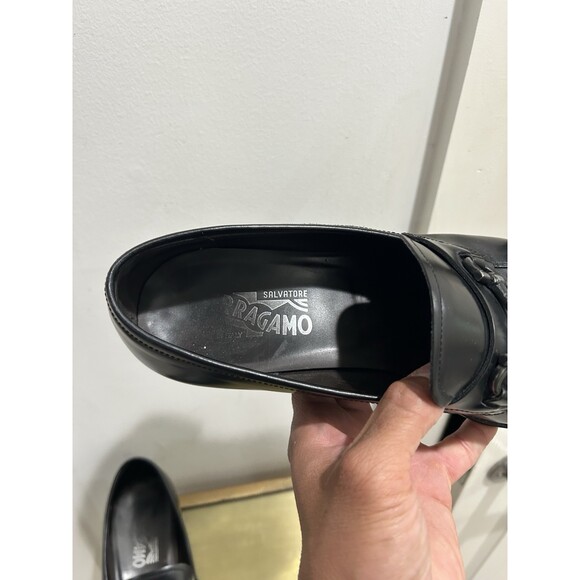 Salvatore Ferragamo Men\'s black leather loafers main image 6
